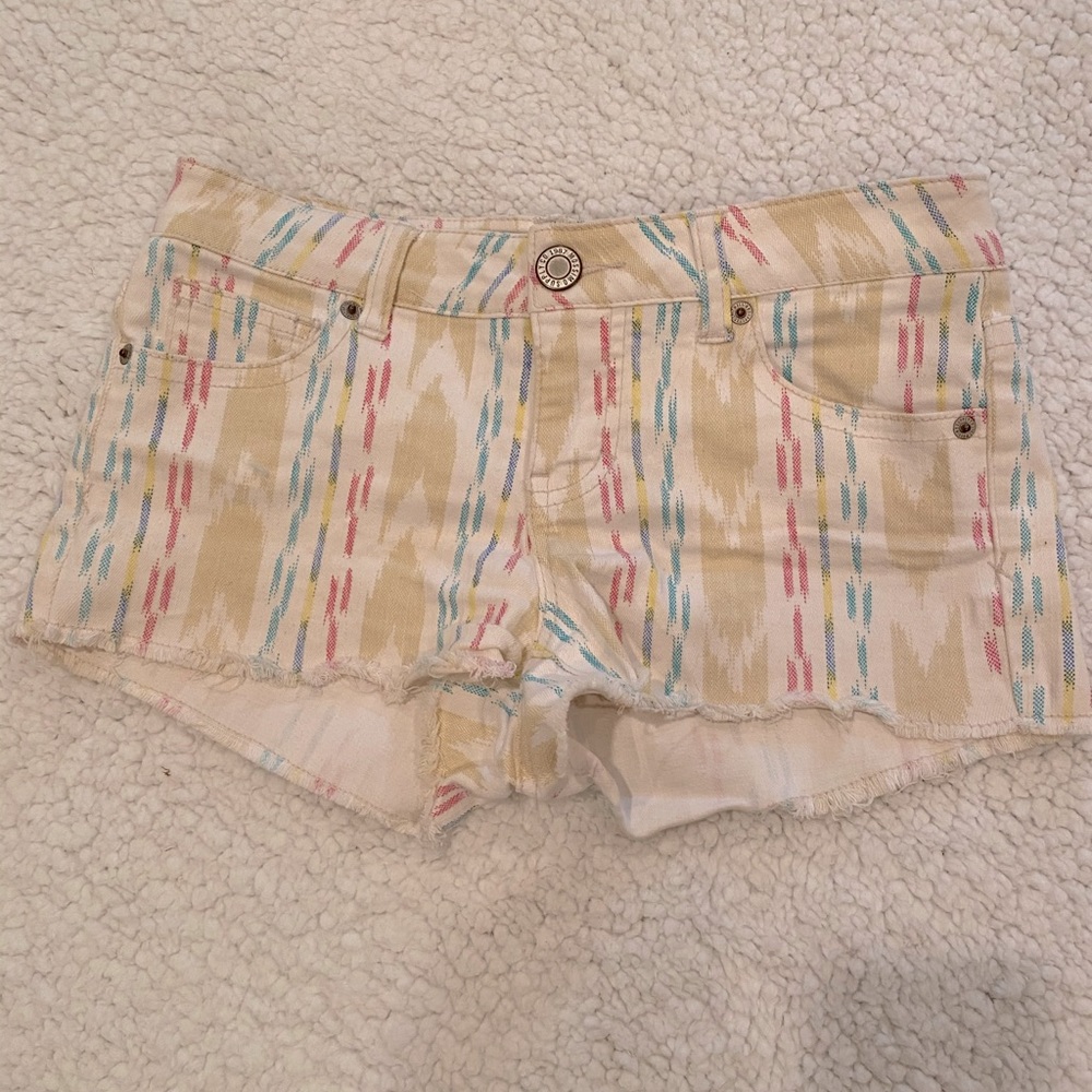 Mossimo Multi-Colored Stretchy Shorts 💓💚💙💛🤍
